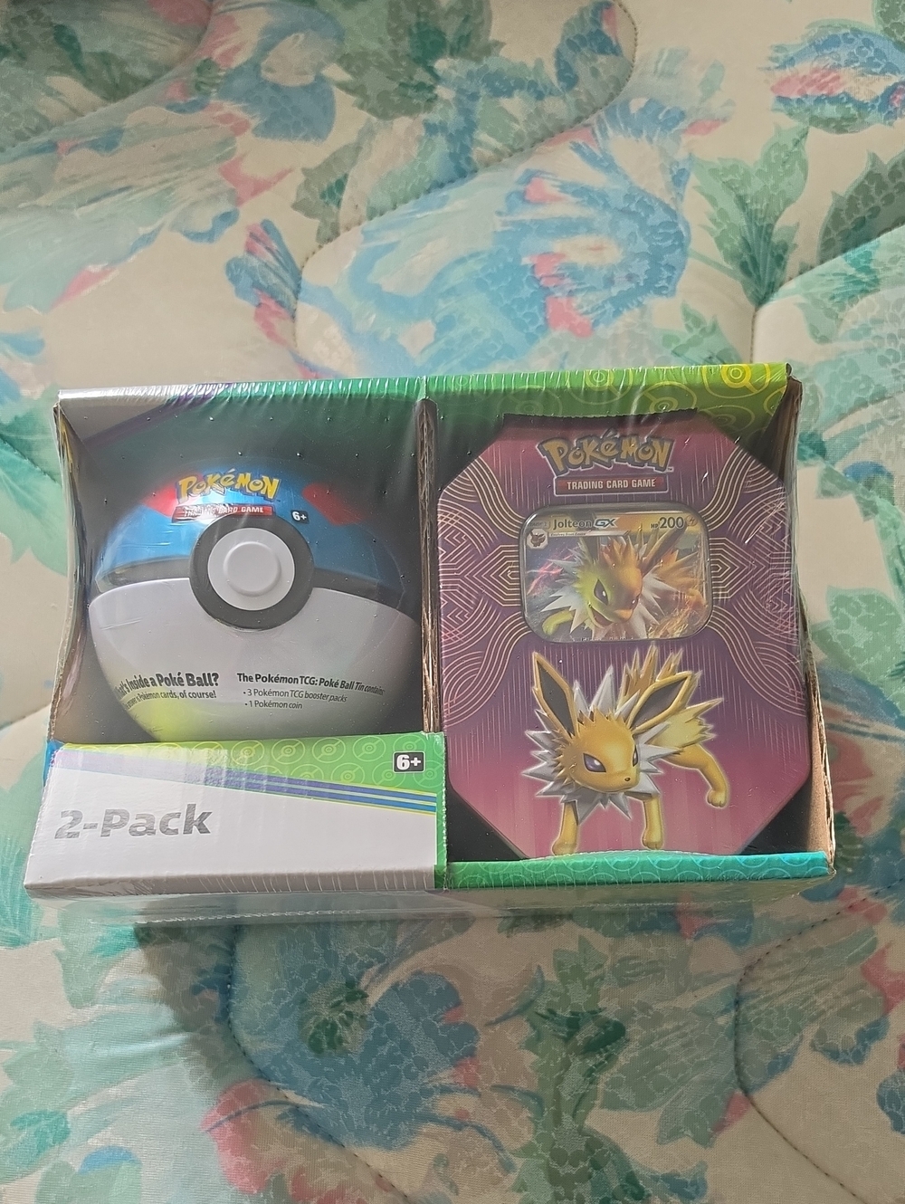 Pokémon TCG 2-Pack with Poké Ball and Jolteon Tin - Blue/White/Yellow